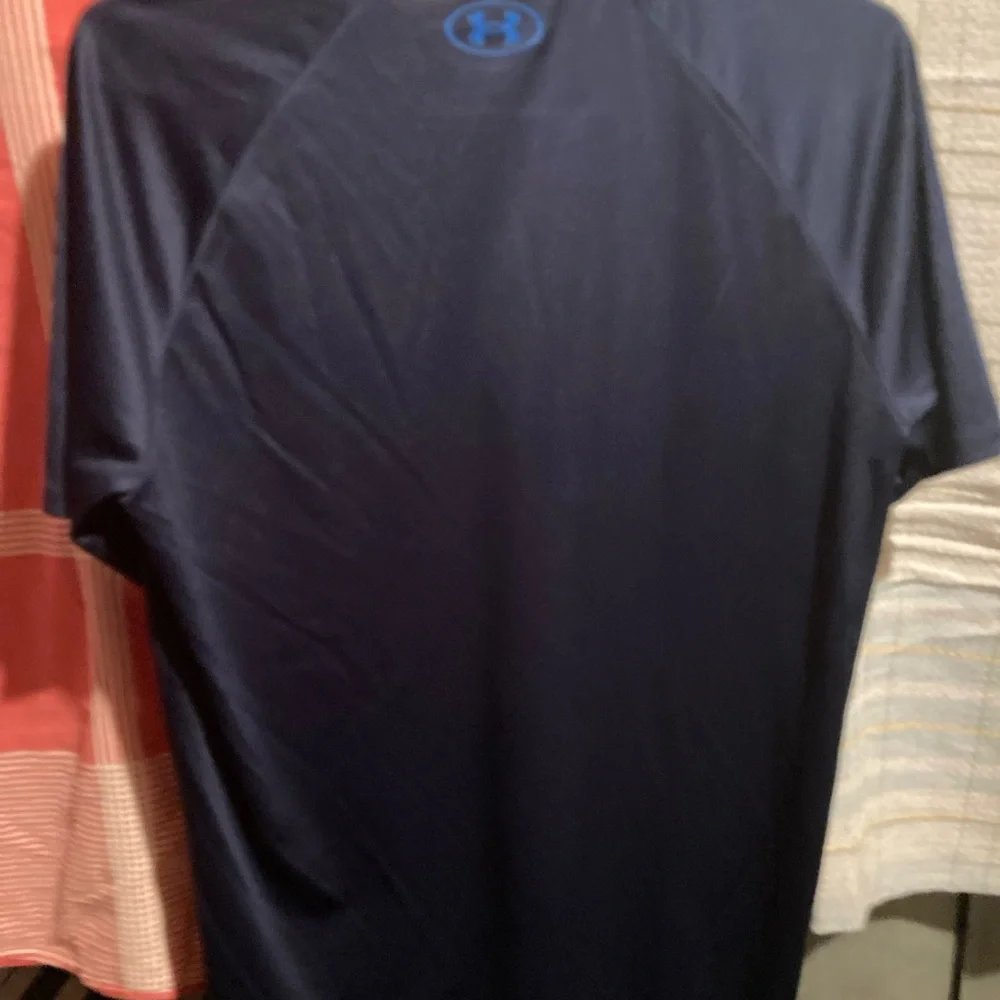 Under Armour Shirt T-shirt Men’s Medium Blue and Black loose_4